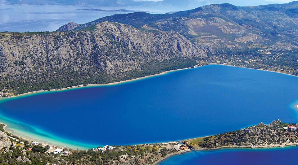 lake vouliagmeni